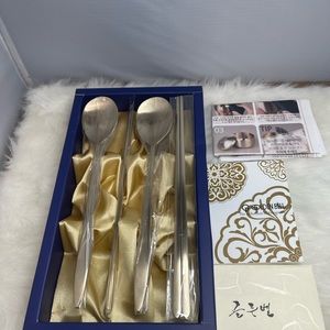 National Museum of Korea Chopstick + Spoon Serving Set